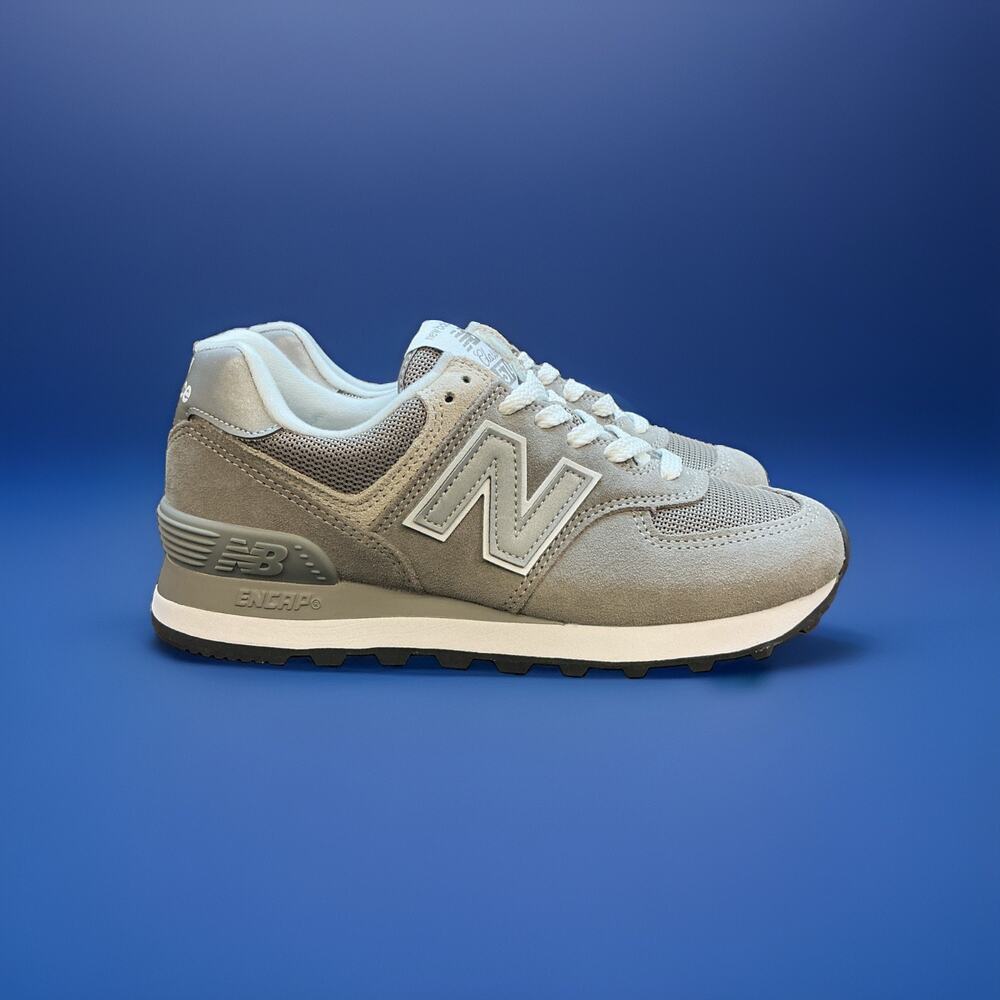 Size 5.5 New Balance 574 Core Classic Sneakers Women’s Grey/White WL574EVG
